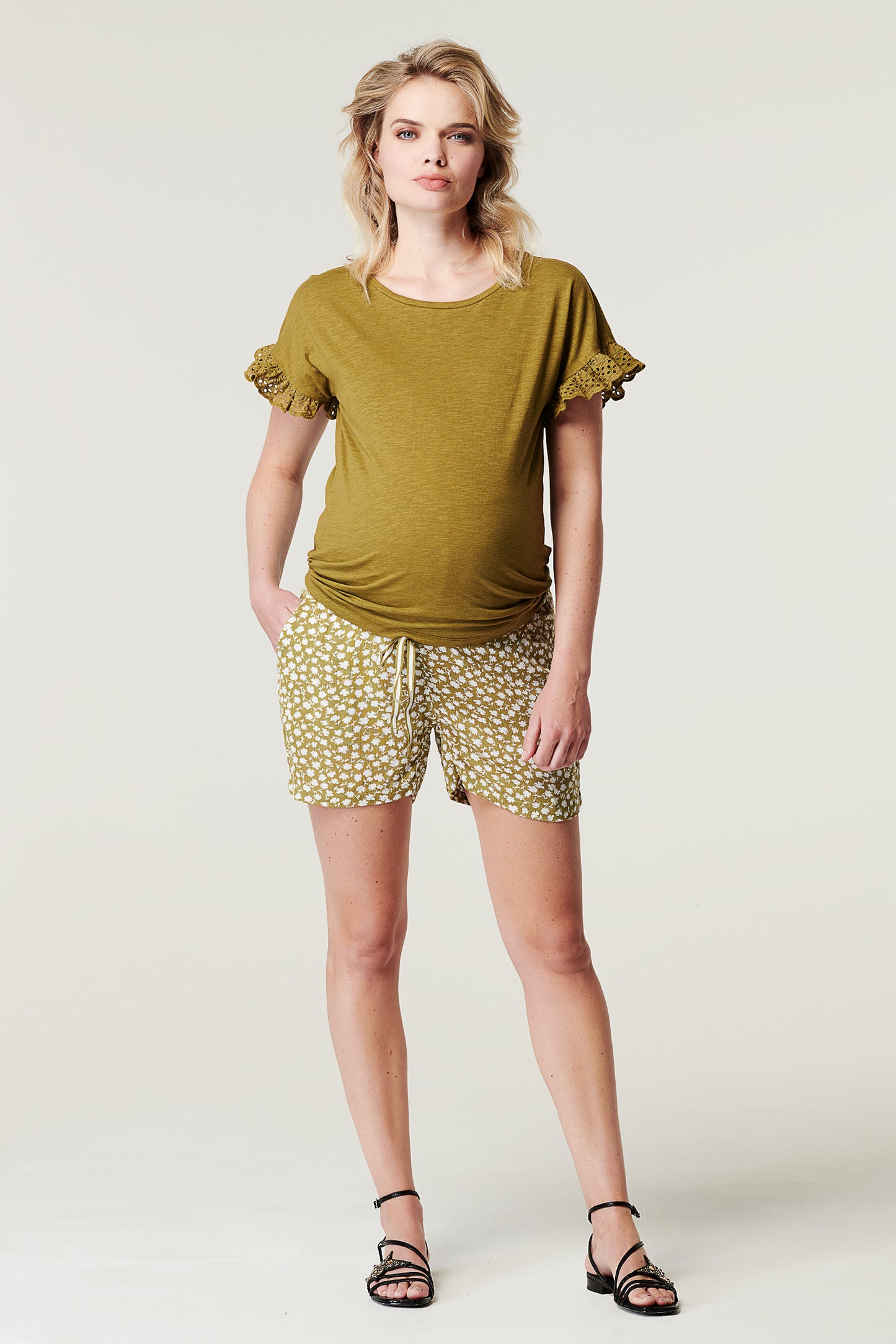 Shorts UTB AOP Gewebte Blume